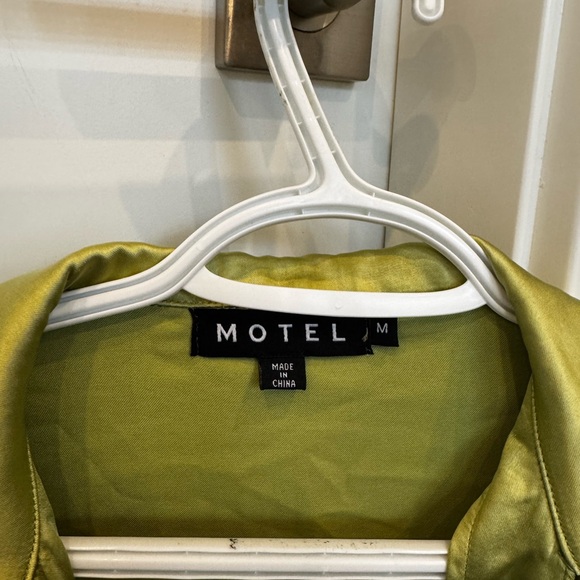 Motel Rocks Satin Blazer in Olive - Picture 2 of 2